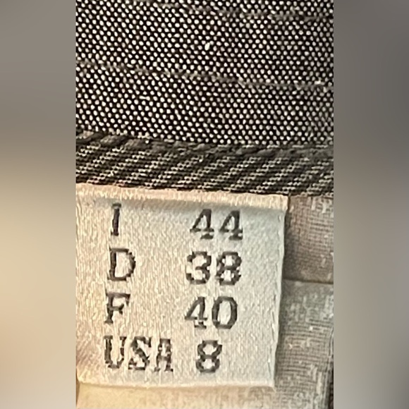 GUNEX Brunello Cucinelli Gray Cuffed Trousers. Made in Italy. Size 8 - Picture 7 of 9